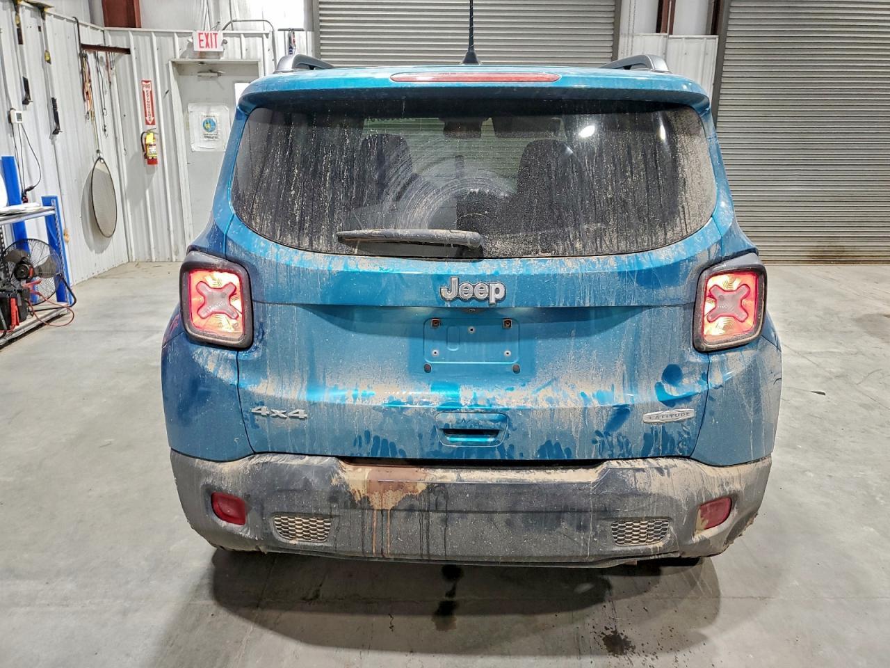 2022 Jeep Renegade Latitude - Image 6