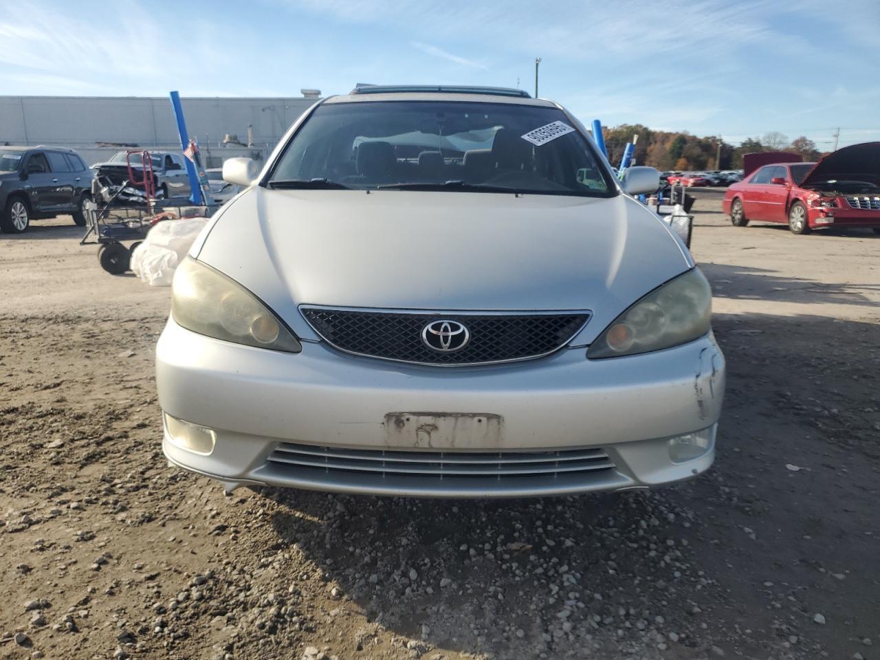 2005 Toyota Camry Le - Фото 5