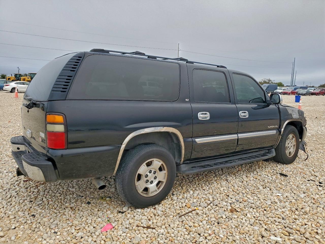2004 GMC Yukon Xl C1500 - Фото 3