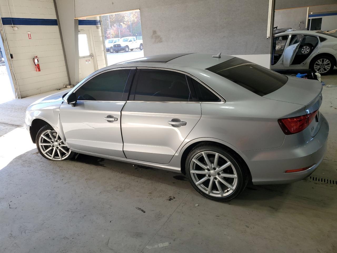 2015 Audi A3 Premium - Фото 2