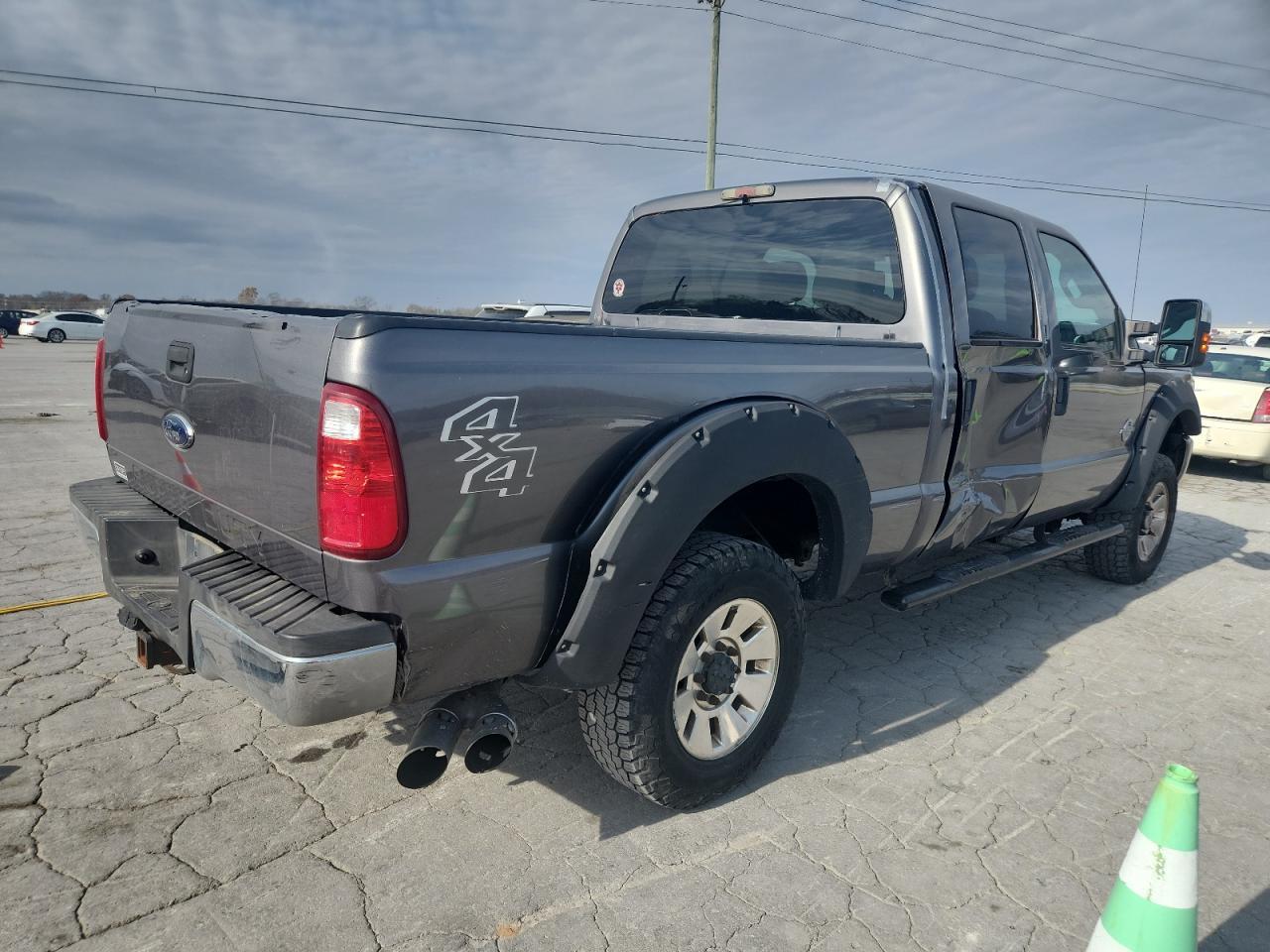 2011 Ford F250 Super Duty - Image 3