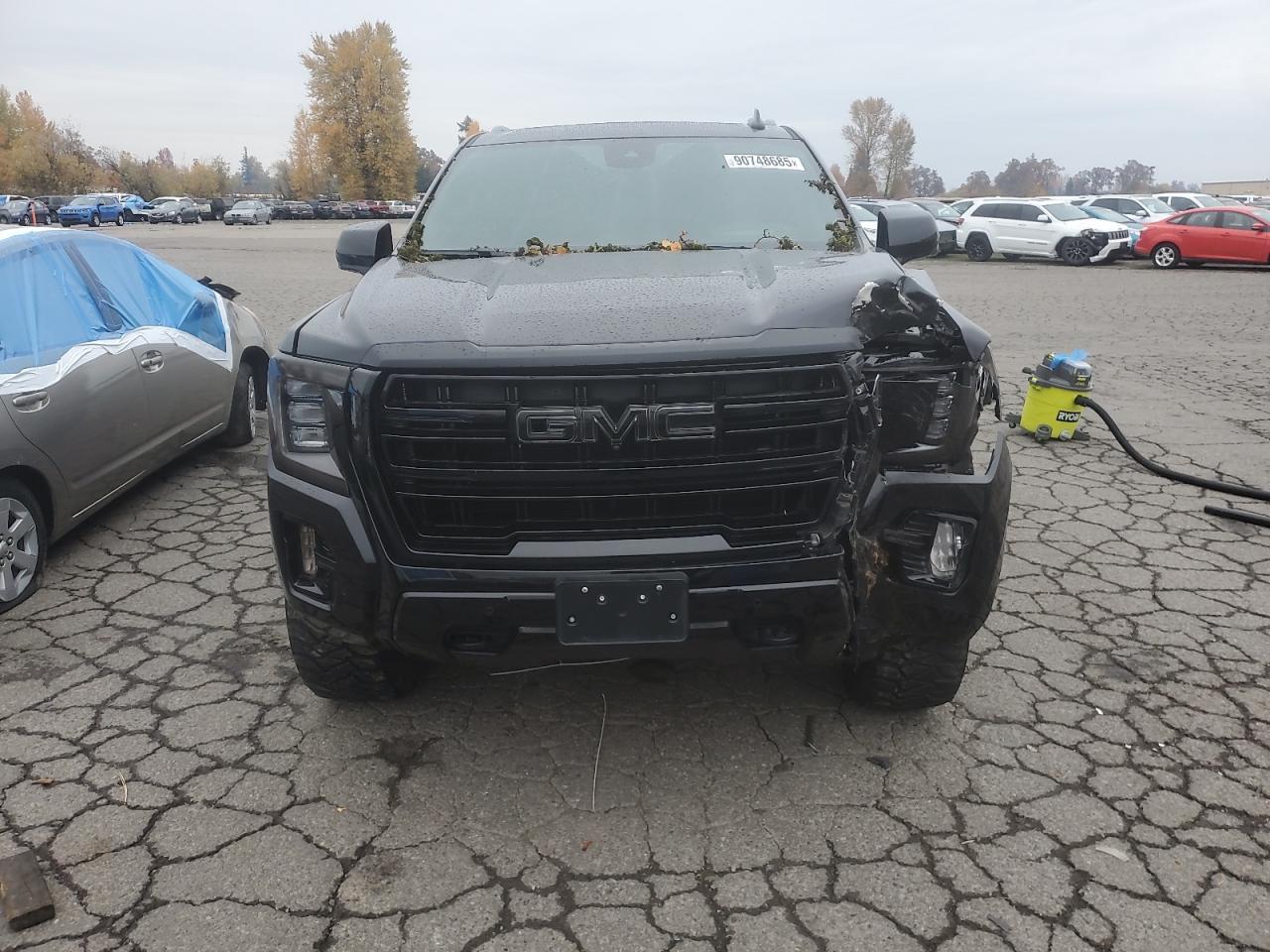 2023 GMC Yukon Xl K1500 At4 - Фото 5