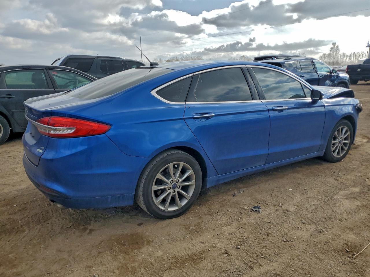 2017 Ford Fusion Se - Фото 3