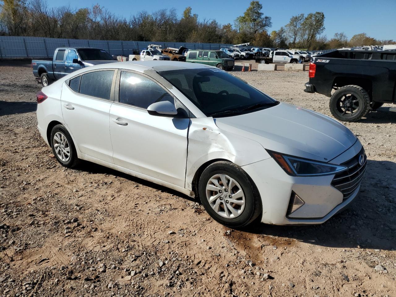 2019 Hyundai Elantra Se - Фото 4