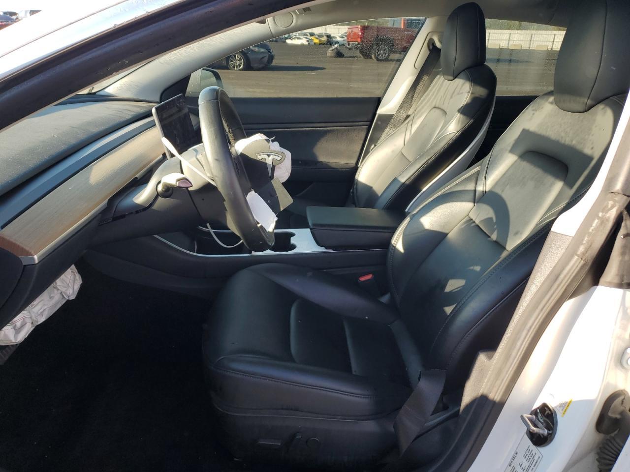 2019 Tesla Model 3 - Фото 7