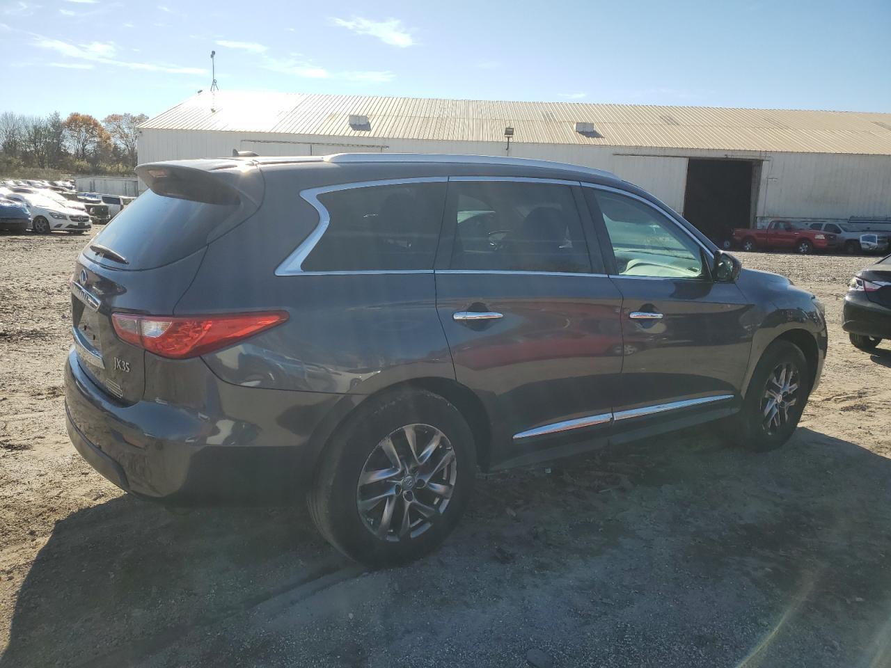 2013 Infiniti Jx35 - Image 3