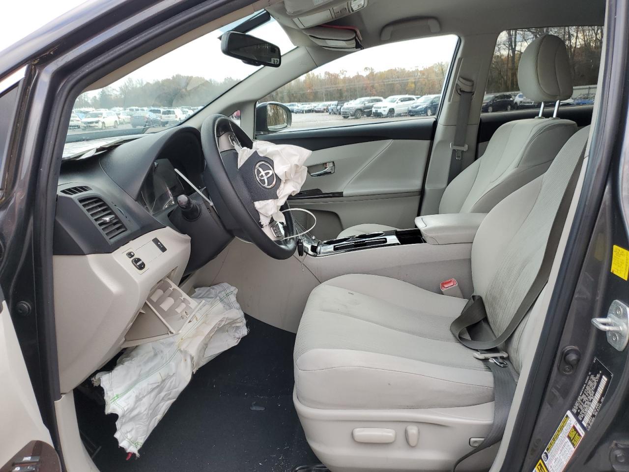 2010 Toyota Venza - Image 7