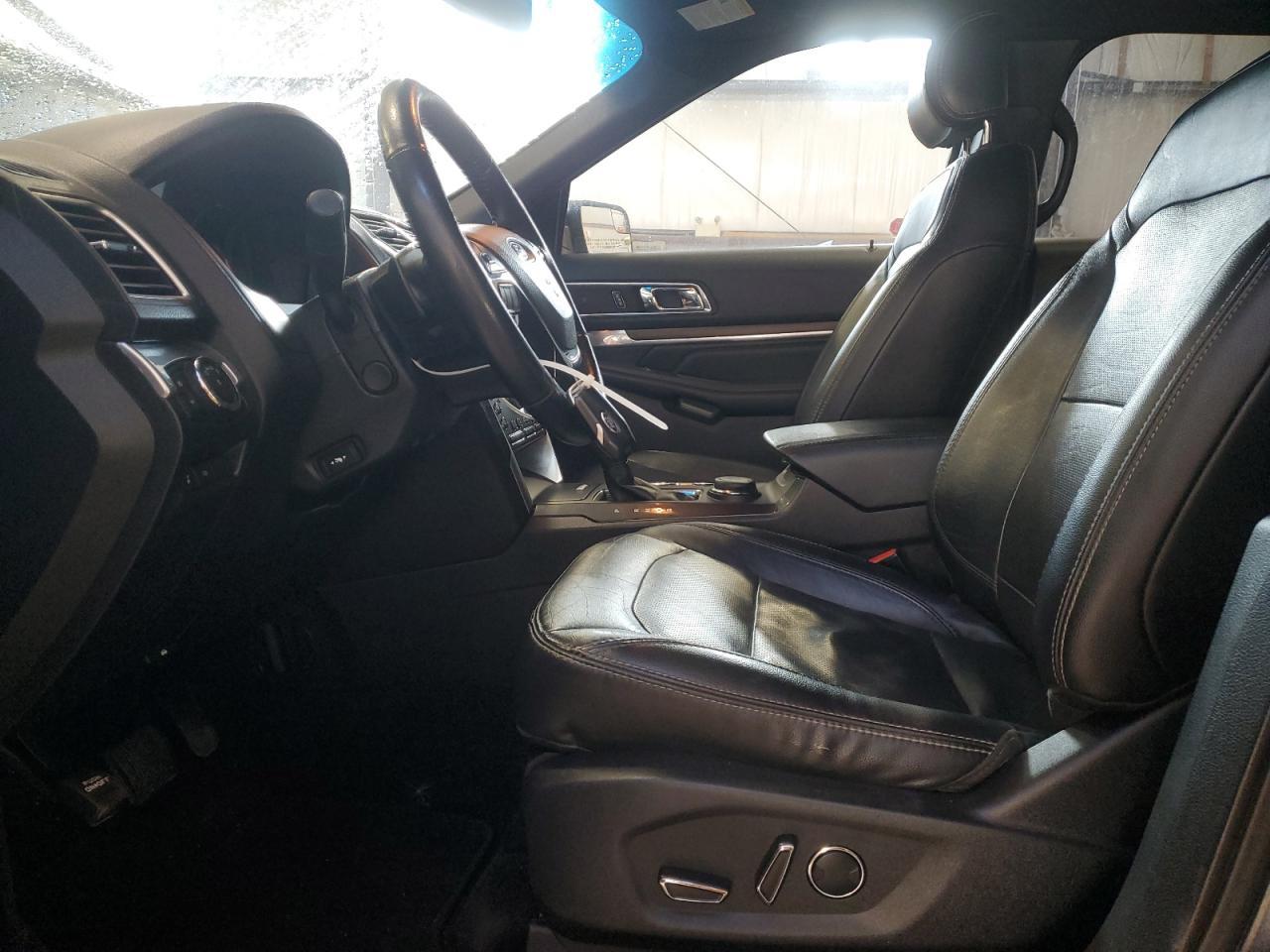 2016 Ford Explorer Limited - Image 7