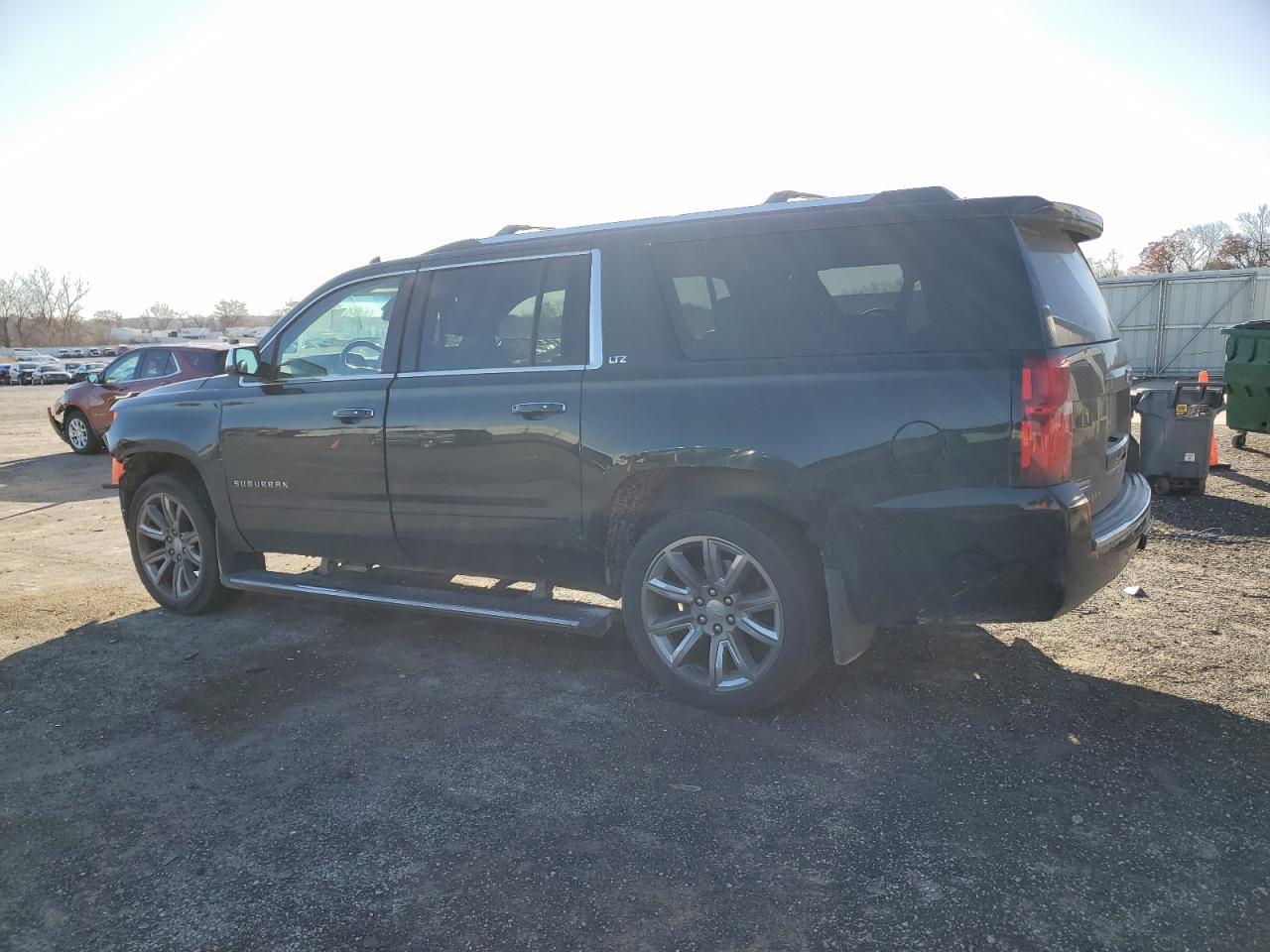 2016 Chevrolet Suburban K1500 Ltz - Фото 2