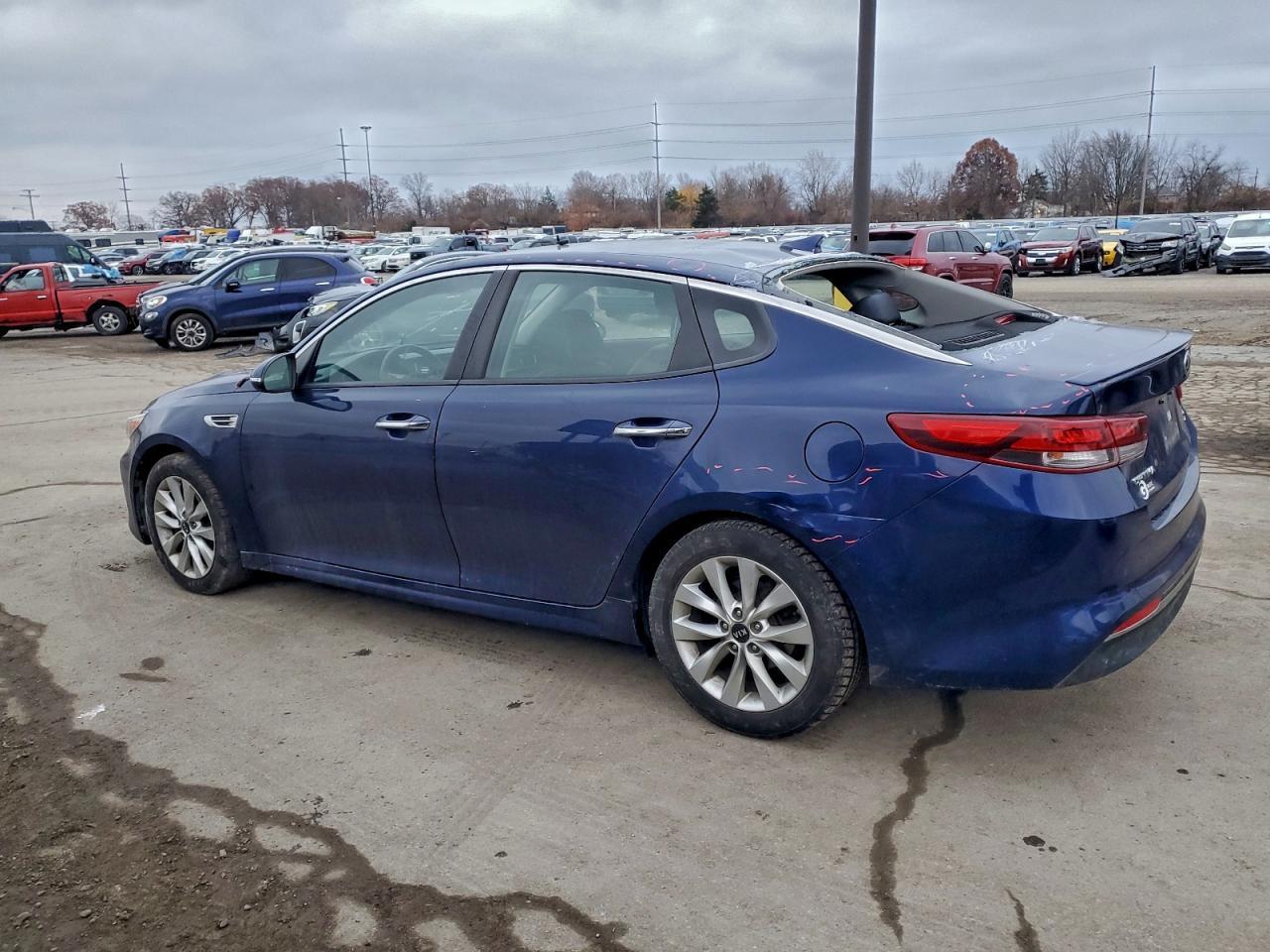 2018 Kia Optima Lx - Фото 2