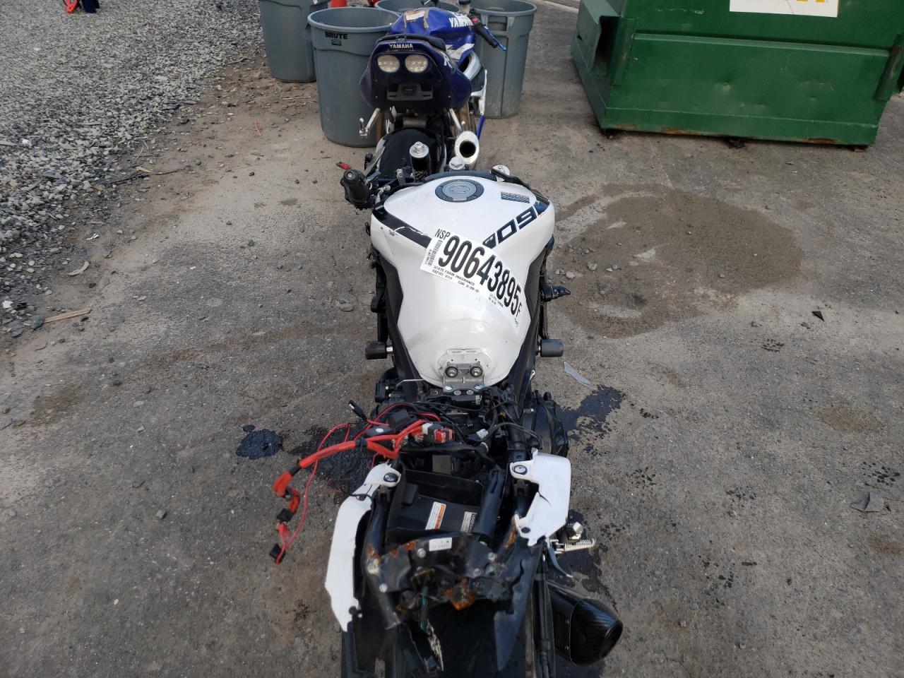 2017 Yamaha Fz09 - Фото 6