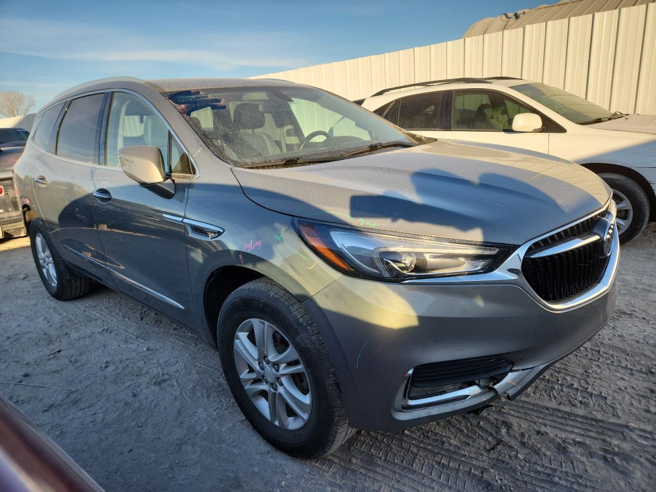 2018 Buick Enclave Essence - Image 4