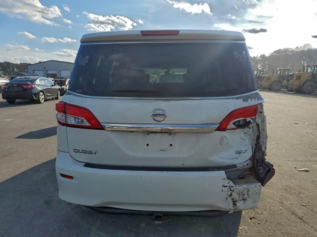 2015 Nissan Quest S - Фото 6