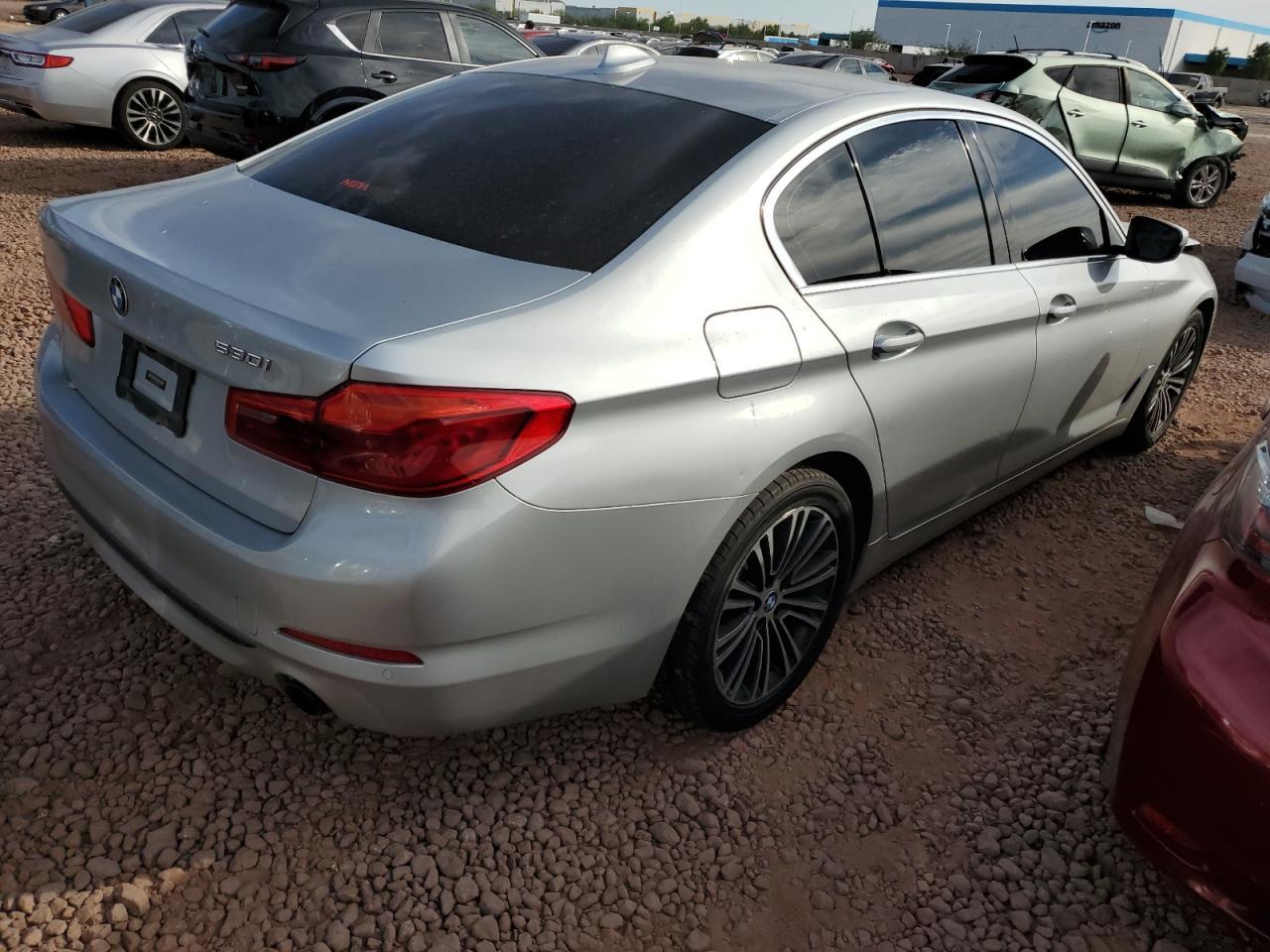 2019 BMW 530 I - Фото 3