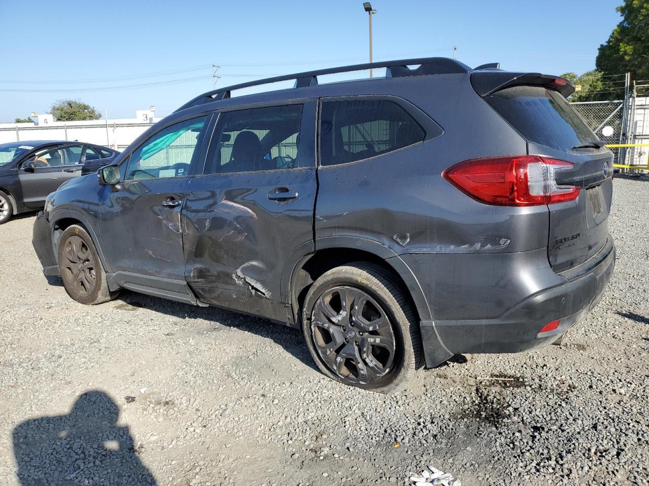 2023 Subaru Ascent Limited - Фото 2