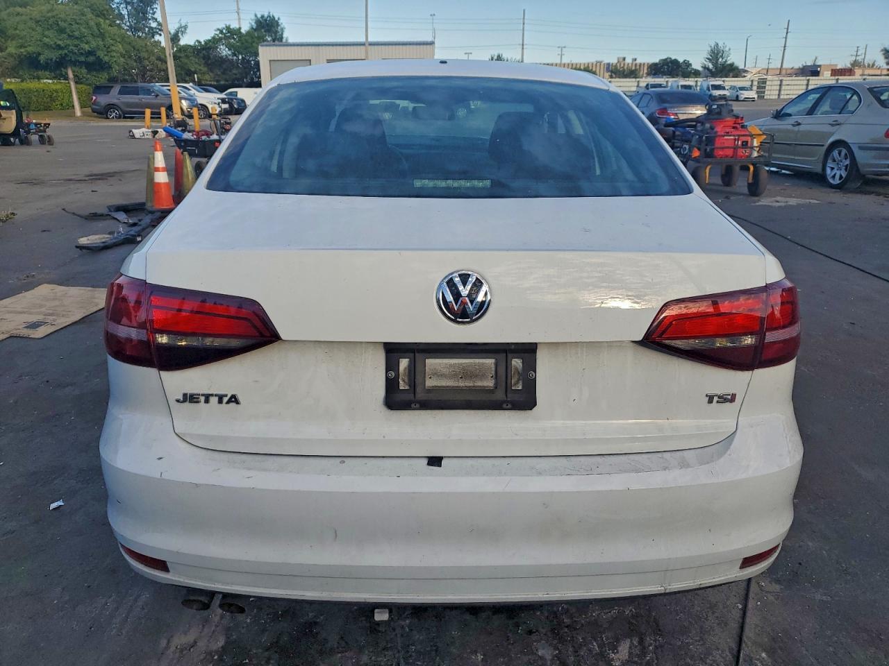 2018 Volkswagen Jetta S - Image 6