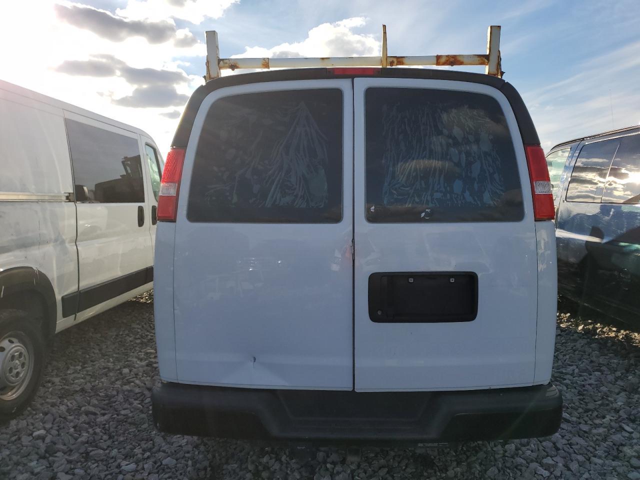 2020 Chevrolet Express G2500 - Фото 6