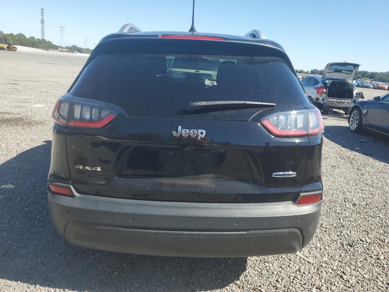2019 Jeep Cherokee Latitude Plus - Image 6