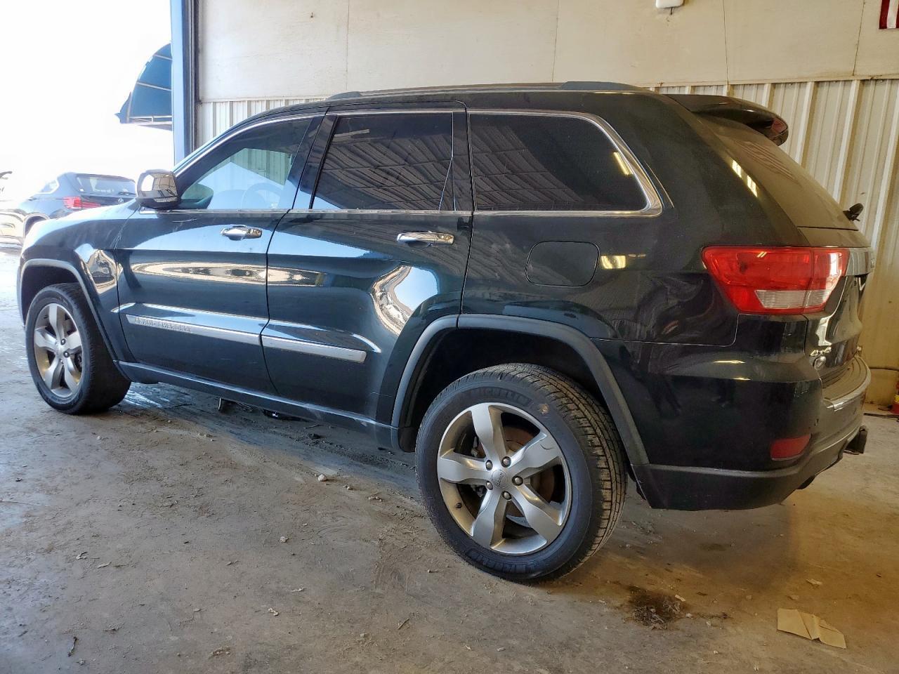 2012 Jeep Grand Cherokee Overland - Фото 2