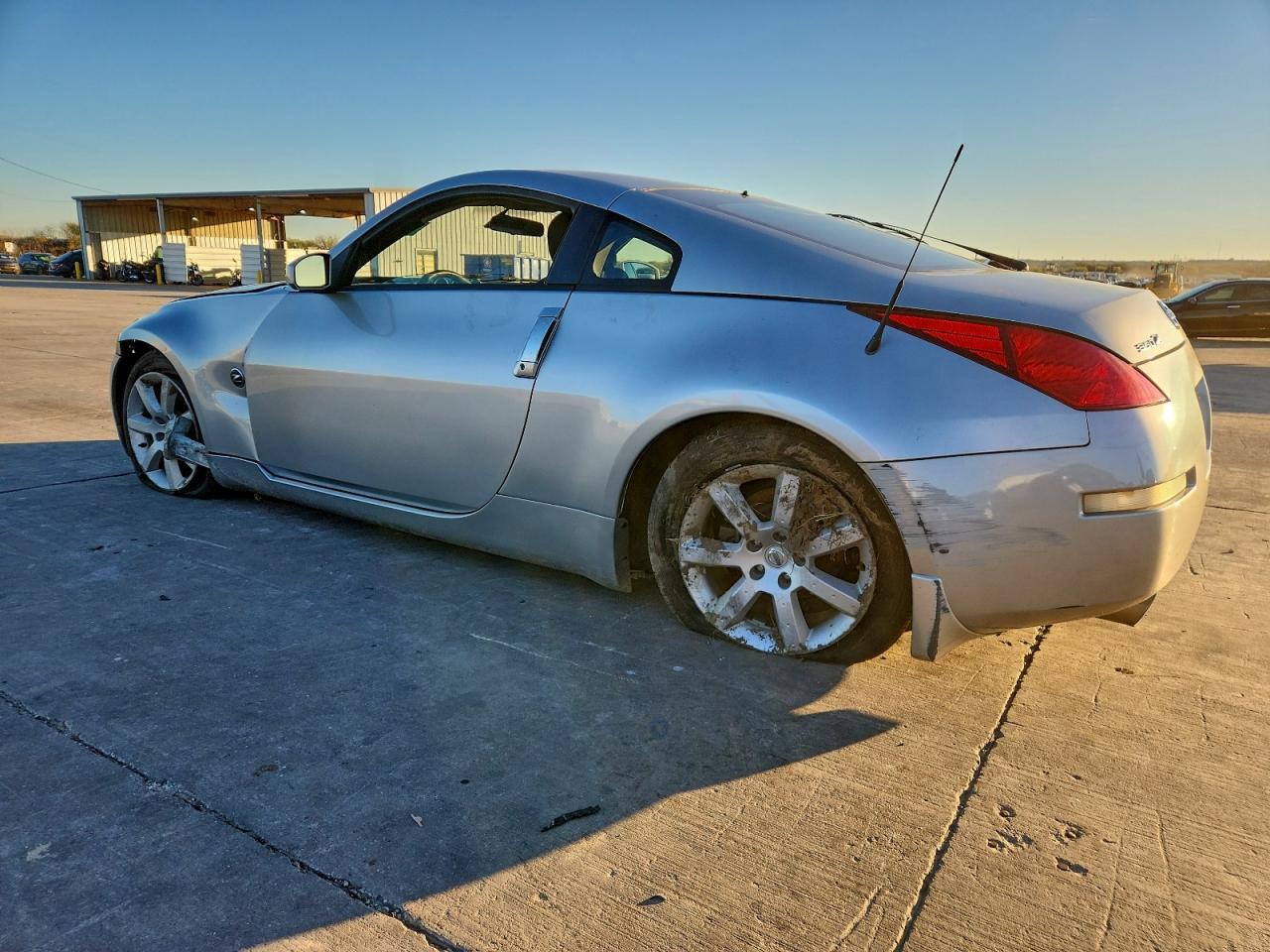 2003 Nissan 350Z Coupe - Image 2