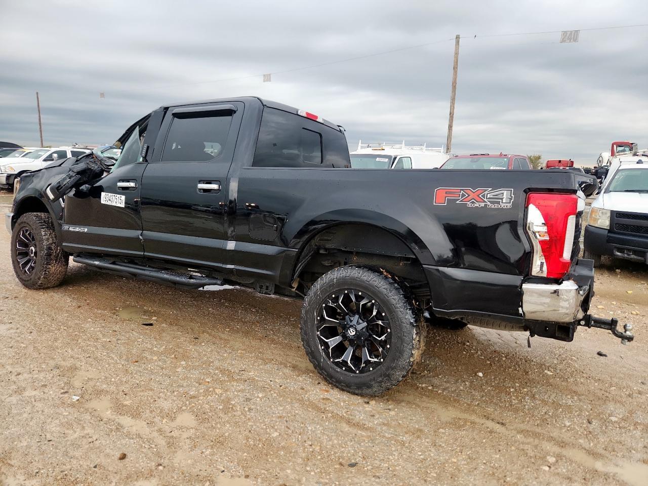 2017 Ford F350 Super Duty - Image 2