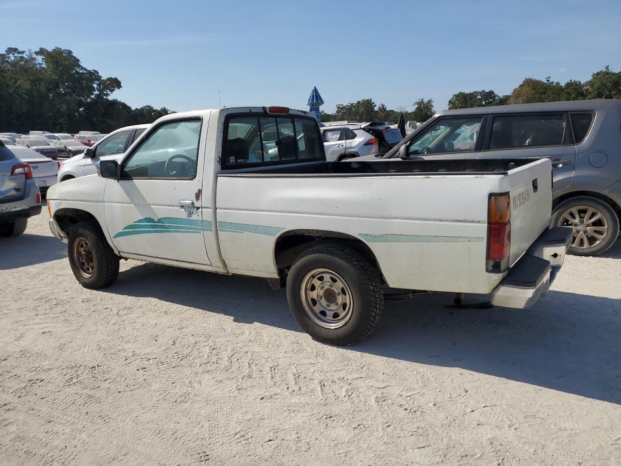1994 Nissan Truck Base - Фото 2