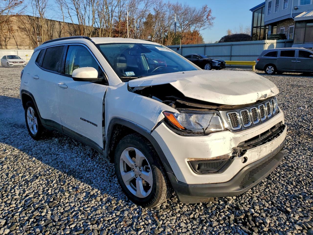 2021 Jeep Compass Latitude - Image 4