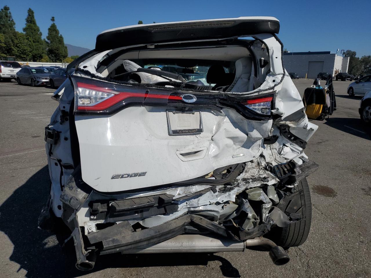 2016 Ford Edge Se - Image 6