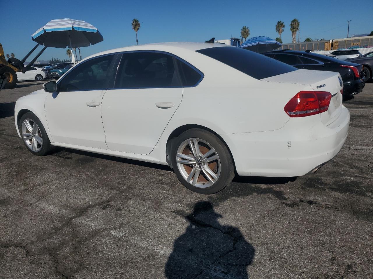 2014 Volkswagen Passat Se - Image 2