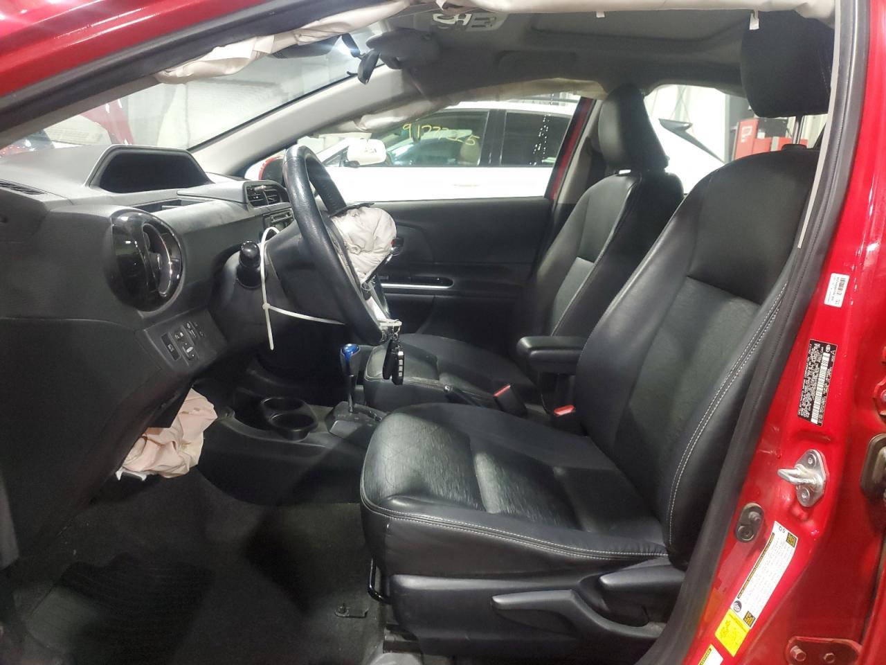 2017 Toyota Prius C - Фото 7