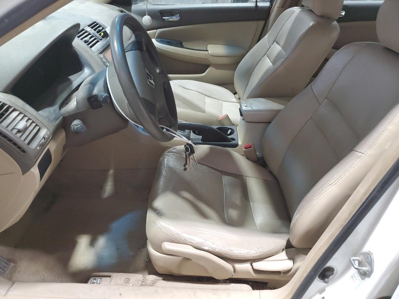 2004 Honda Accord Dx - Image 7
