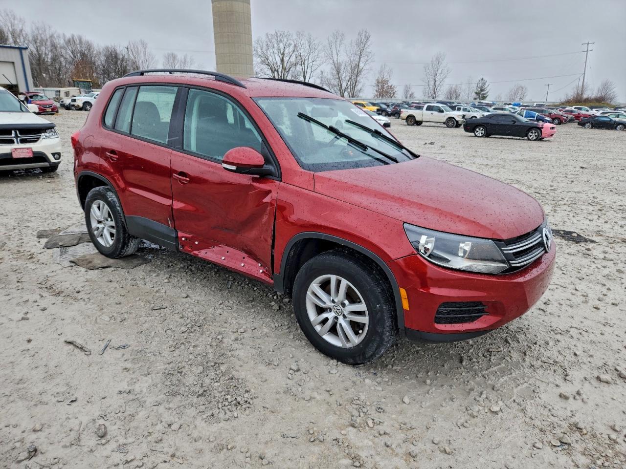 2015 Volkswagen Tiguan S - Фото 4