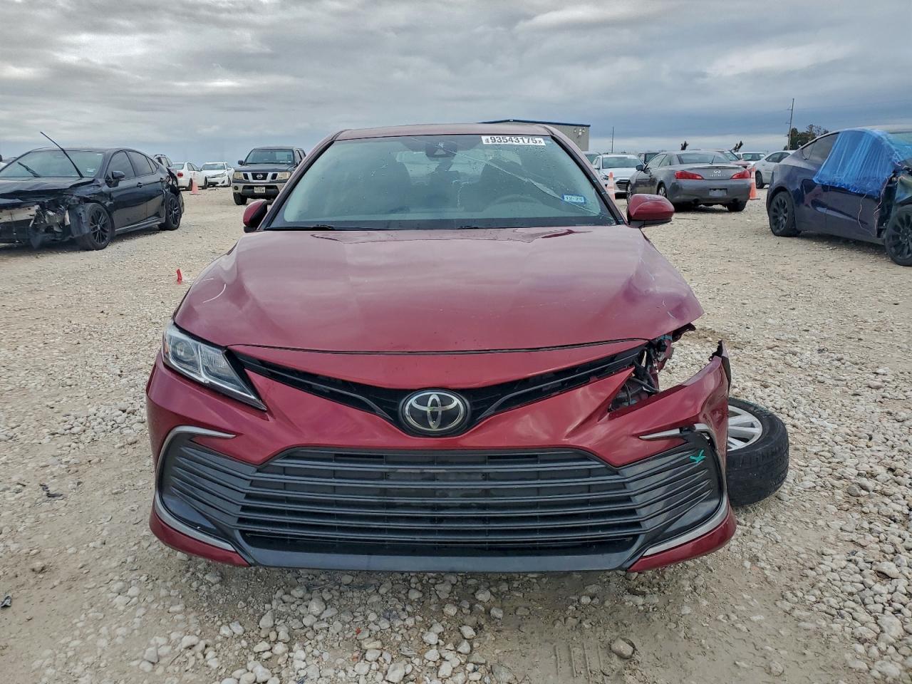 2022 Toyota Camry Le - Фото 5