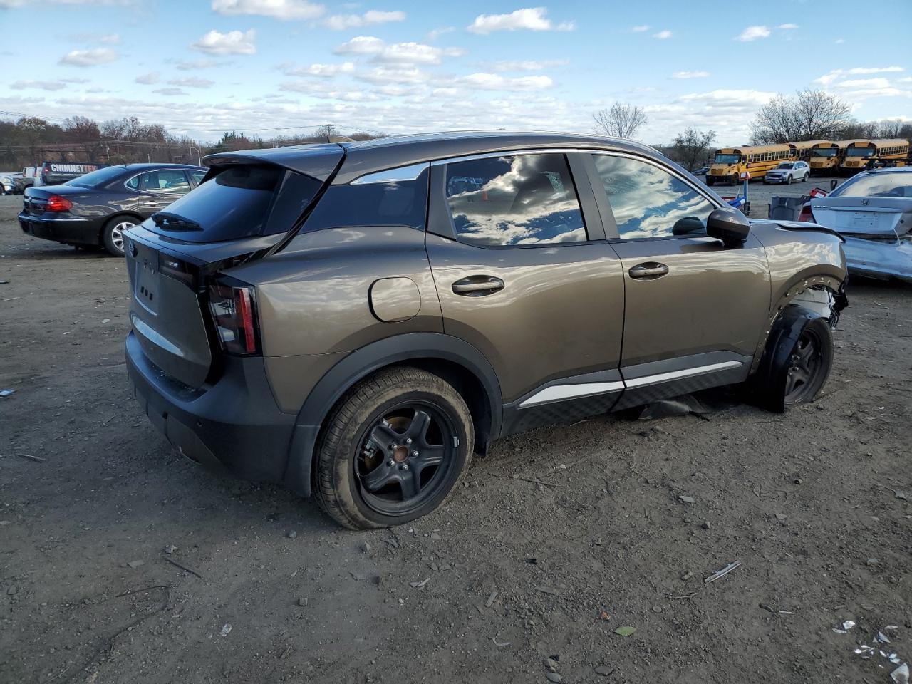 2025 Nissan Kicks Sv - Фото 3