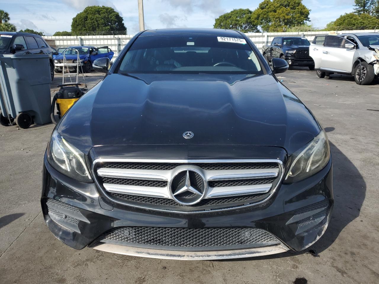 2018 Mercedes-Benz E 300 - Фото 5