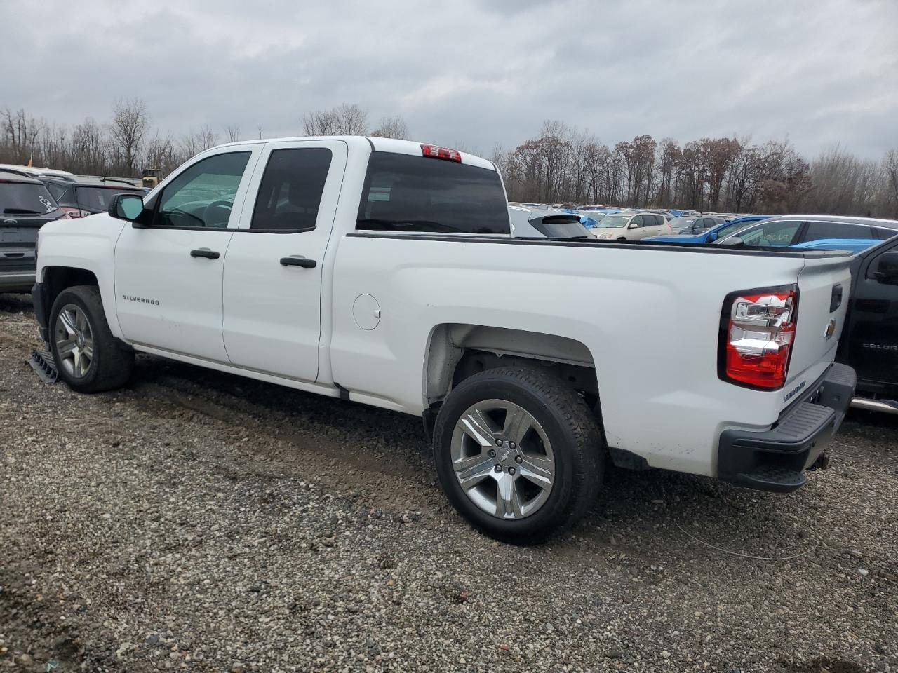 2018 Chevrolet Silverado C1500 - Image 2