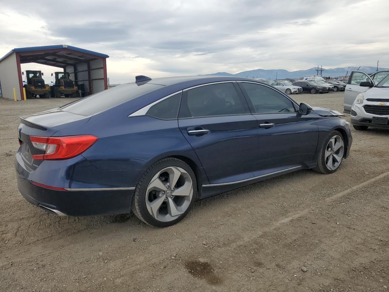 2018 Honda Accord Touring - Image 3