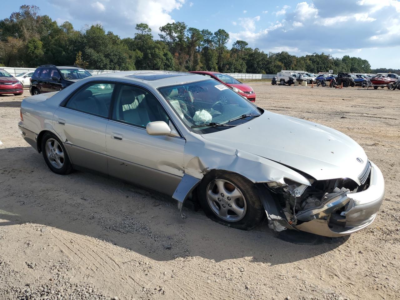 1998 Lexus Es 300 - Image 4