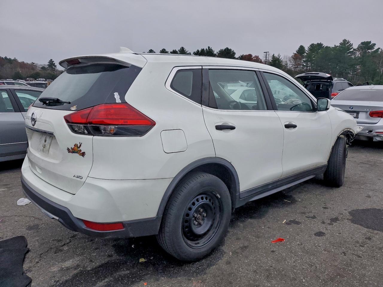 2017 Nissan Rogue S - Фото 3