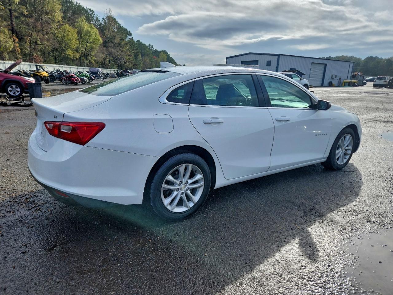 2018 Chevrolet Malibu Lt - Image 3