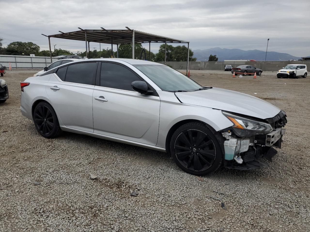 2019 Nissan Altima Sr - Image 4