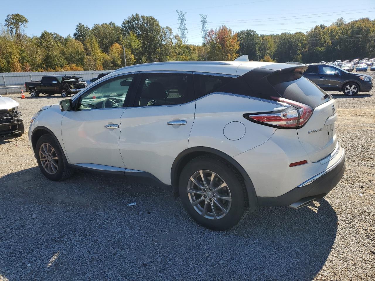 2016 Nissan Murano S - Image 2