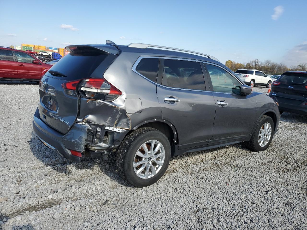 2017 Nissan Rogue Sv - Image 3