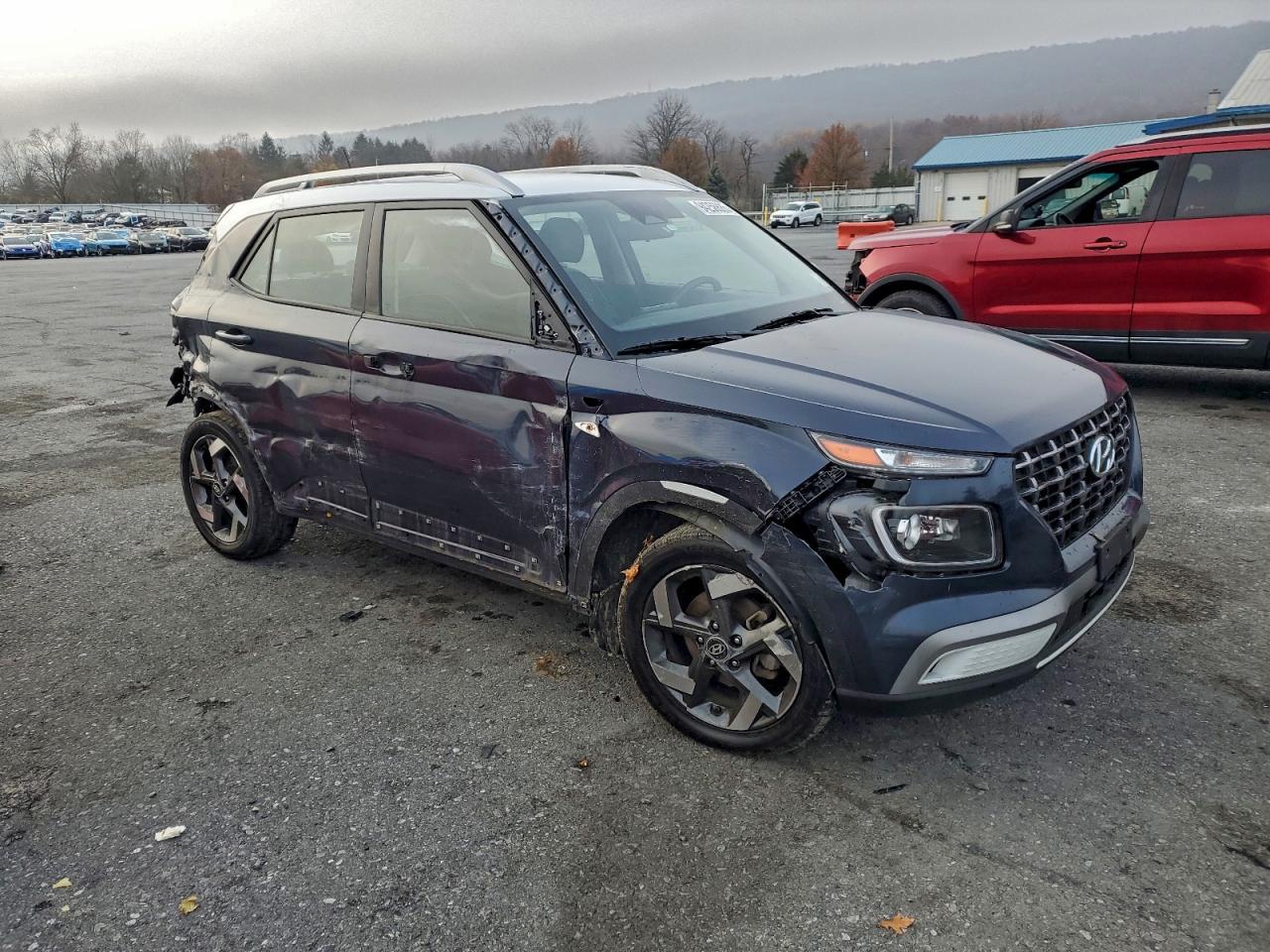 2023 Hyundai Venue Limited - Фото 4