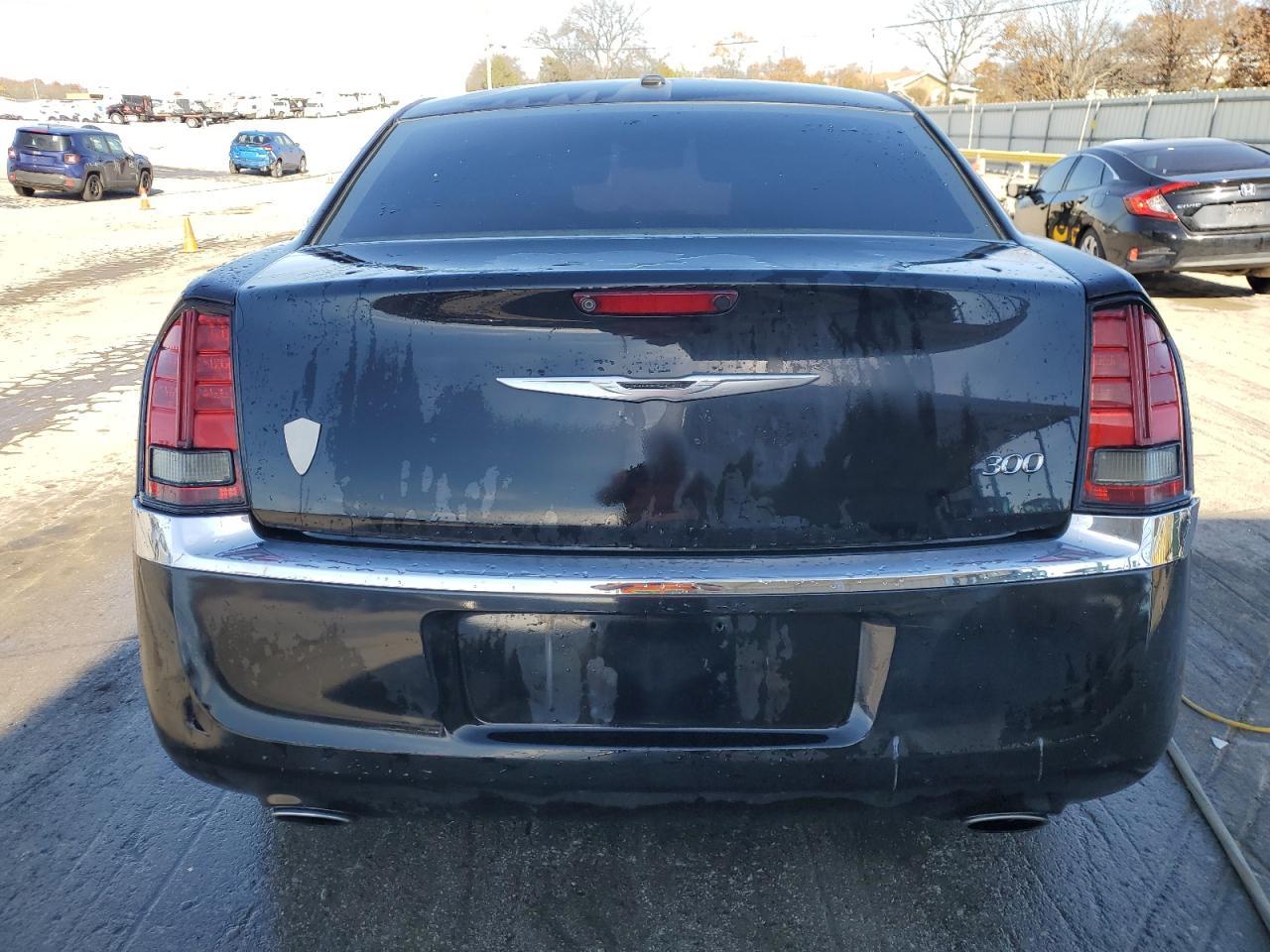 2012 Chrysler 300 Limited - Фото 6