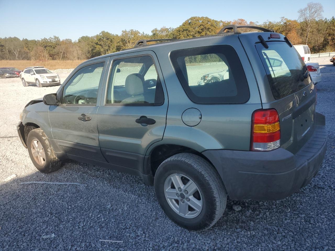2005 Ford Escape Xls - Фото 2