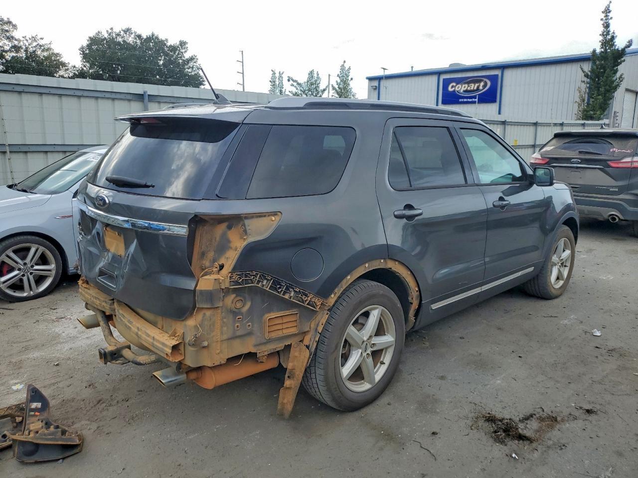 2018 Ford Explorer Xlt - Фото 3