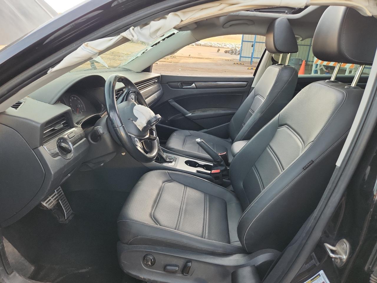 2020 Volkswagen Passat R-Line - Фото 7