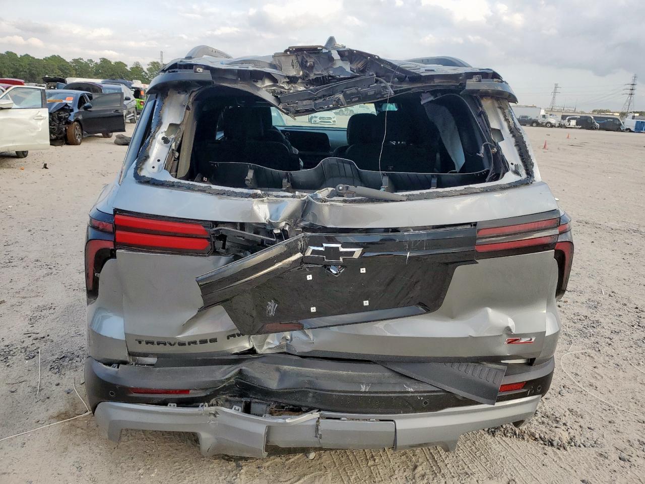 2026 Chevrolet Traverse Z71 - Фото 6