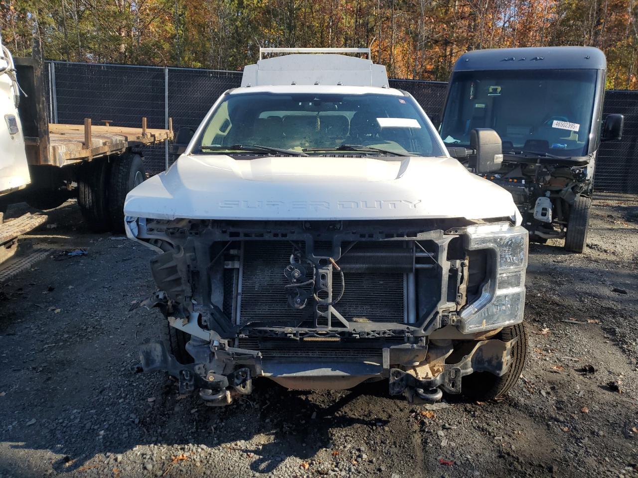 2022 Ford F350 Super Duty - Фото 5